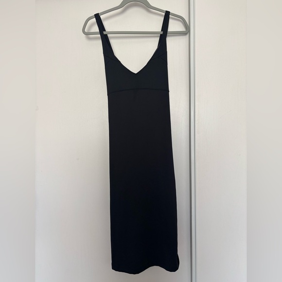 Columbia Omni-Wick Advanced Evaporation Adjustable Crossed Straps Dress - Picture 1 of 5